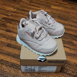 New infant Reebok Classics
